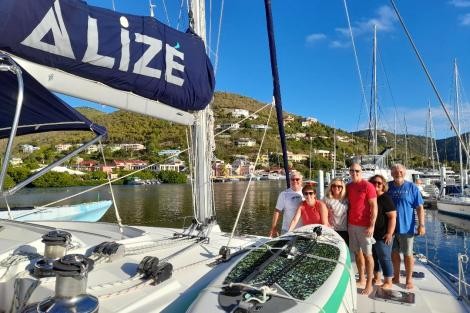 Review img # 91 of the yacht ALIZÉ