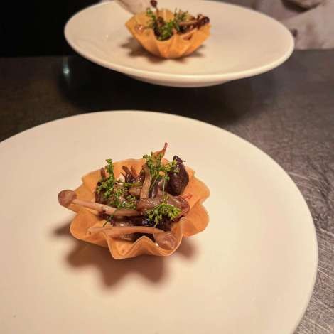 Food onboard C’EST LA VIE # 10