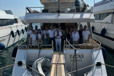 Review img # 2 of the yacht ELENA