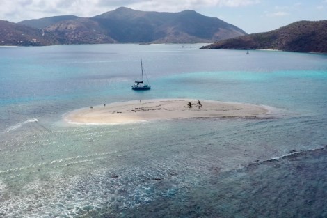 Review img # 20 of the yacht GAMBIT