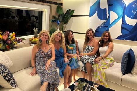 Review img # 20 of the yacht INDIGO