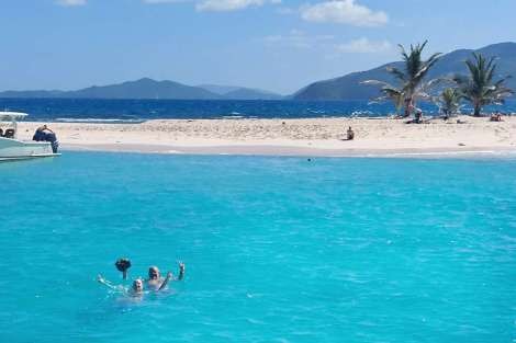 Review img # 32 of the yacht MISS SUMMER