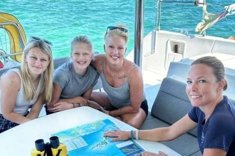 Review img # 30 of the yacht MISS SUMMER