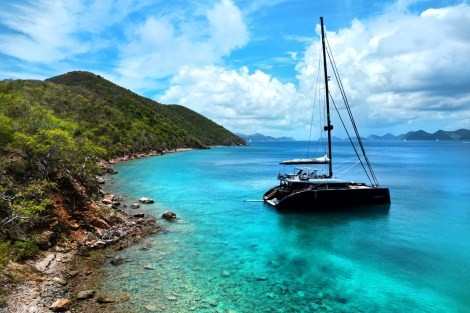 Review img # 8 of the yacht RELENTLESS II  80