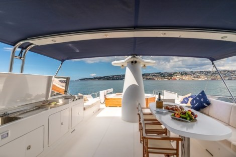 Review img # 30 of the yacht SHANGRA