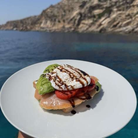 Food onboard Wave # 10